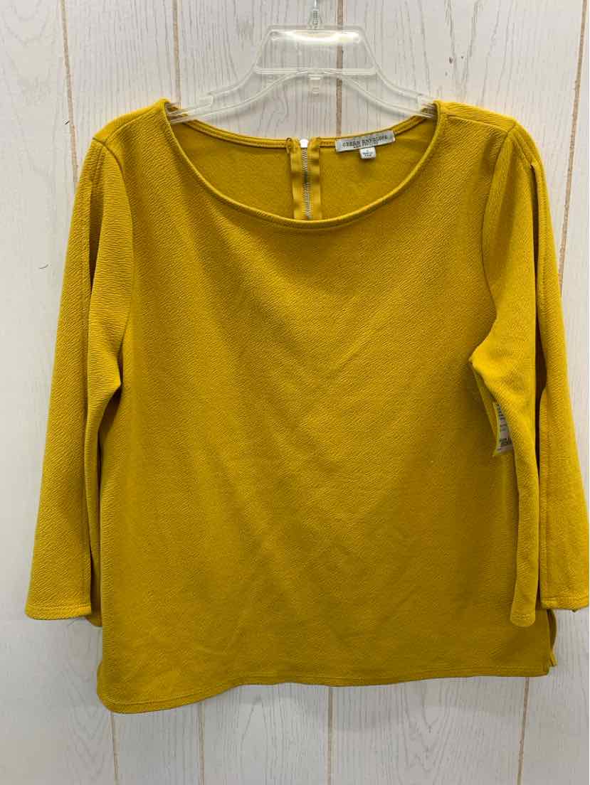 Green Envelope Yellow Womens Size L Shirt