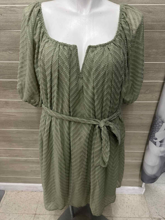 BloomChic Size 22/24 Green Plus Dress