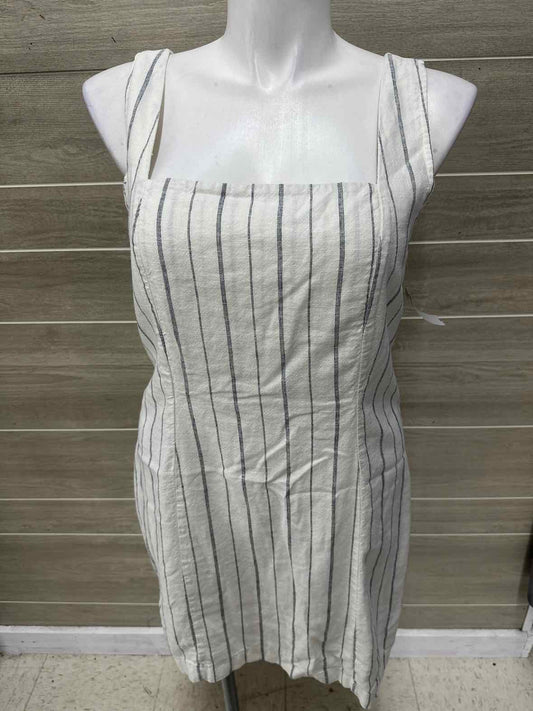 Old Navy Size 12/14 White Womens Dress