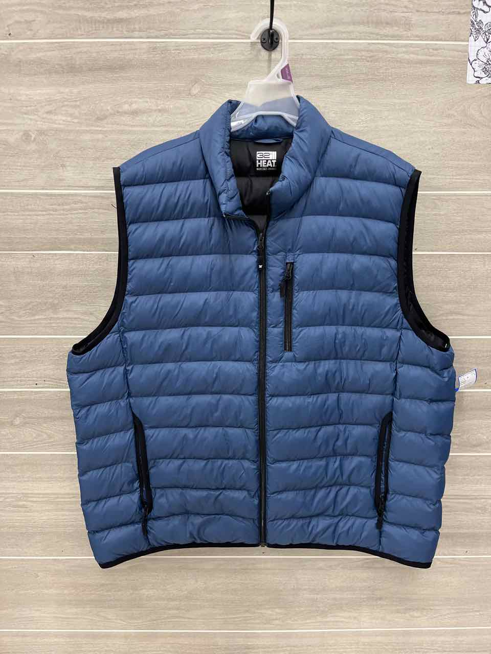 32 Degrees Size XXL Men Mens Vest