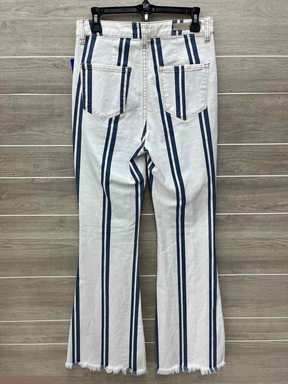 Cello Size 8 Long White Womens Jeans