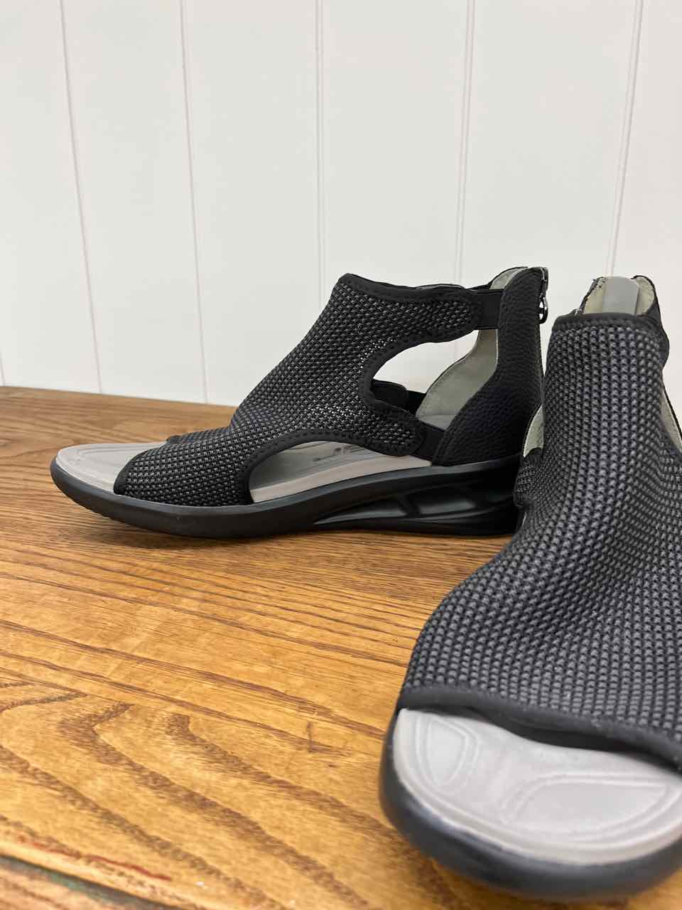 10 JBU Black Womens Women Size 10 Sandals