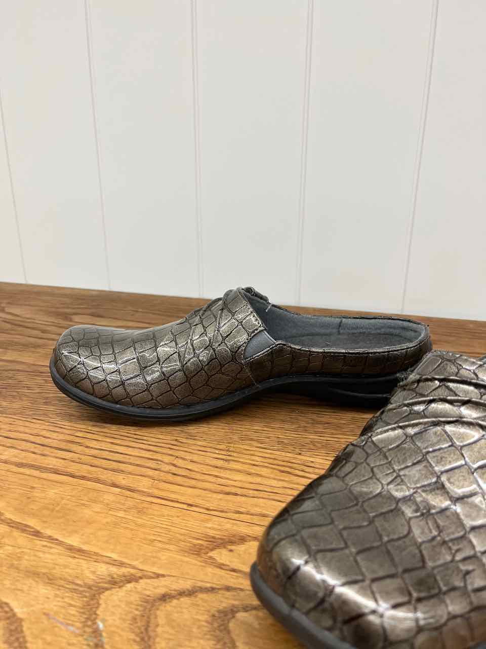 8 Easy Street Womens Women Size 8 Shoes/Footwear