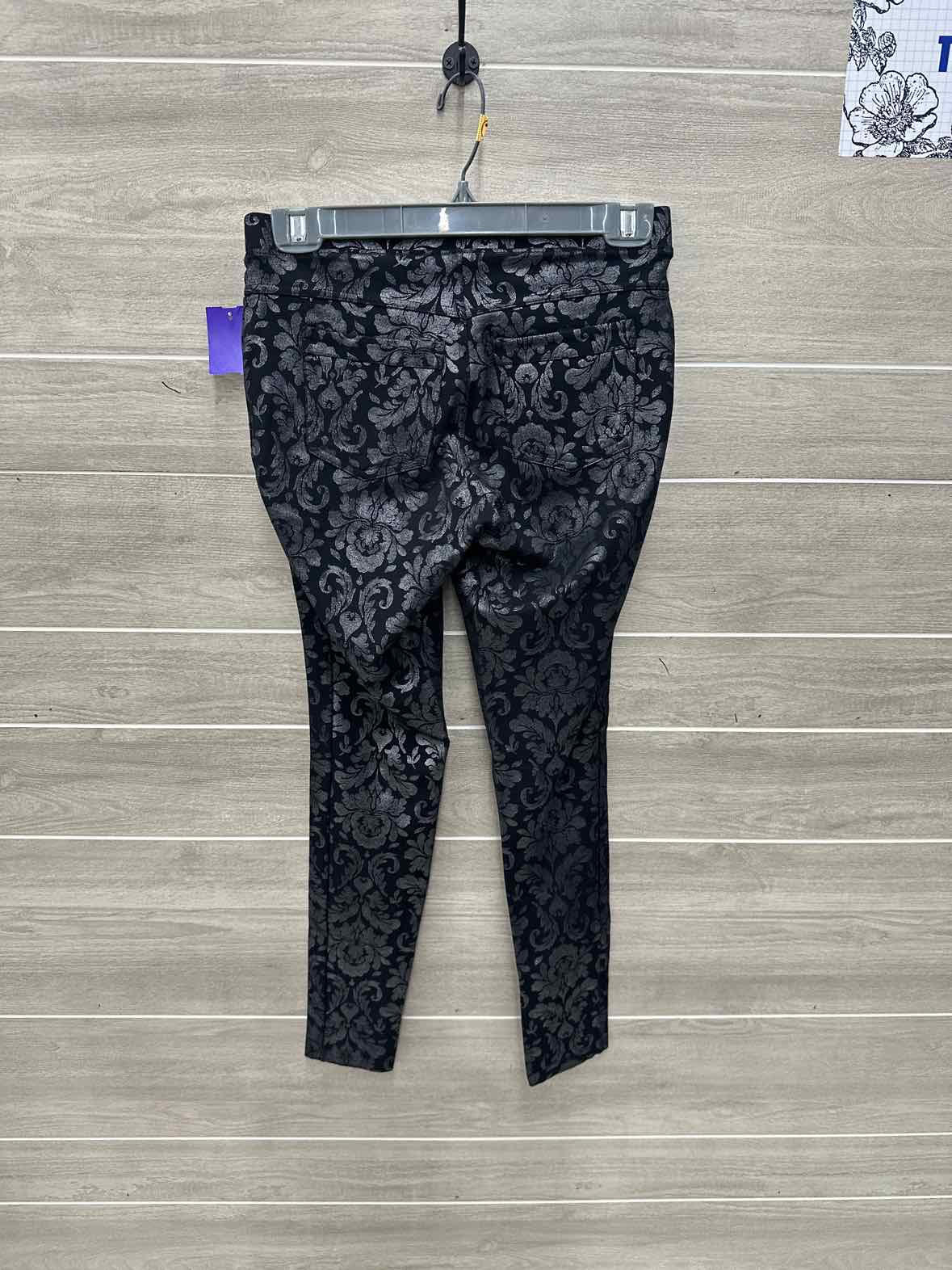 HUE Size 4/6 Black Womens Pants