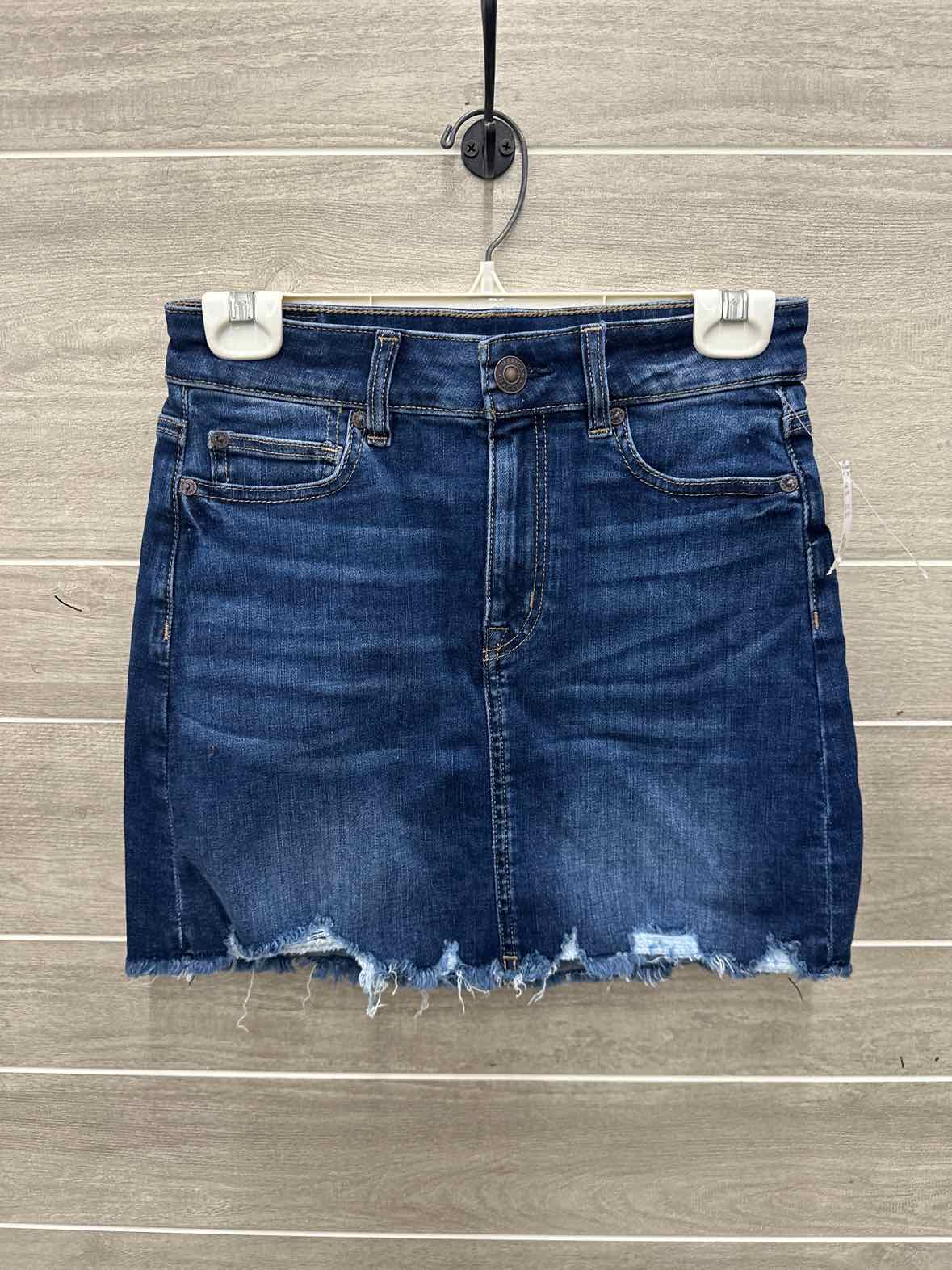 American Eagle Size 2 Blue Womens Skirt