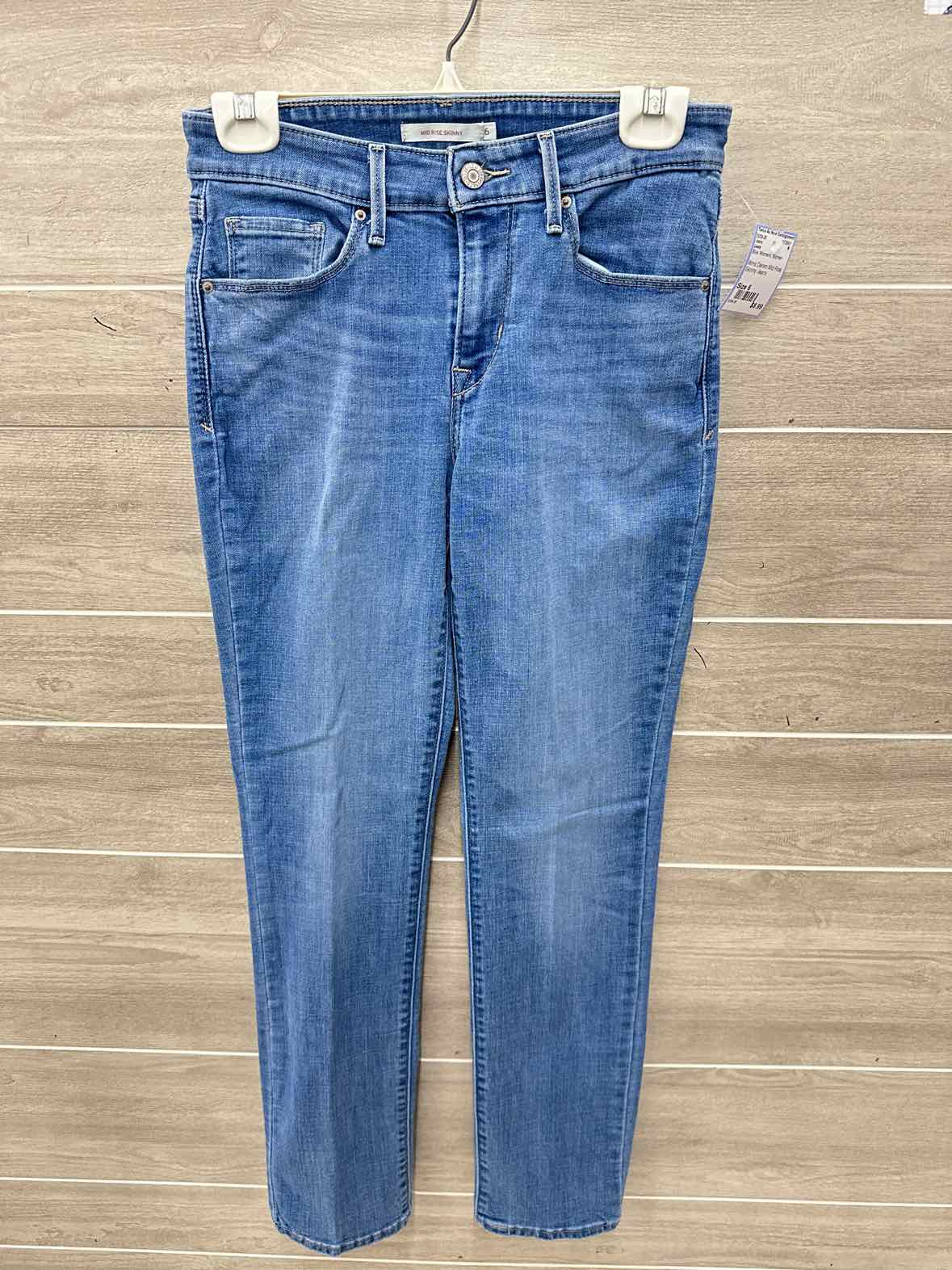 Levis Size 6 Blue Womens Jeans