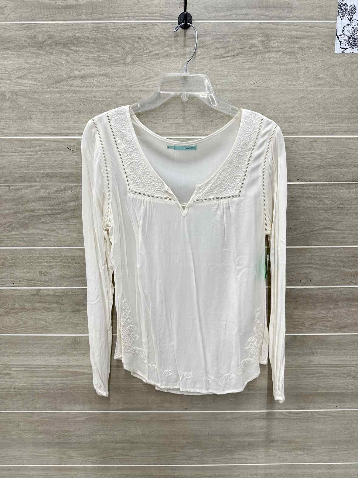 Maurices Size M Cream Womens Shirt