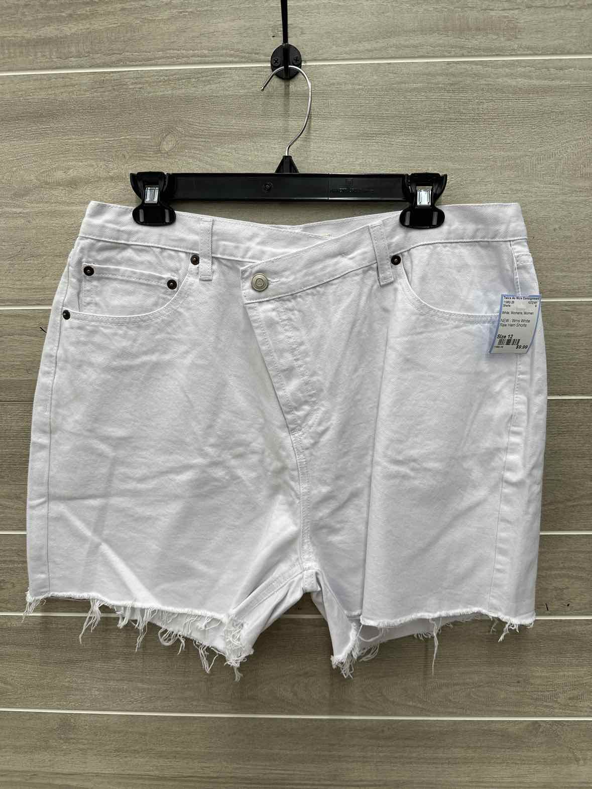 Size 12 White Womens Shorts