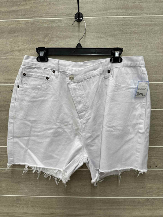 Size 12 White Womens Shorts