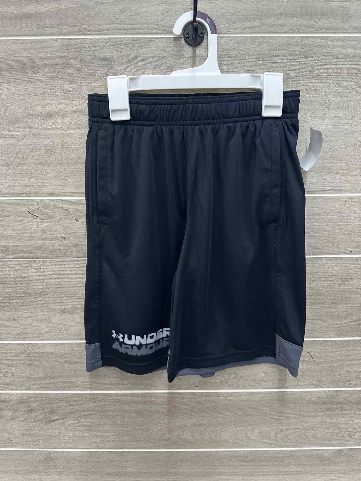 Under Armour Boys Size 10/12 Shorts