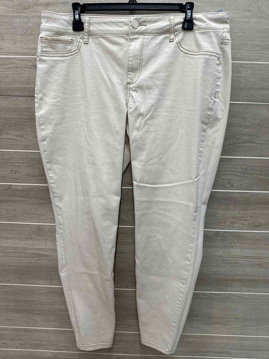 Maurices Size 14 Cream Womens Pants