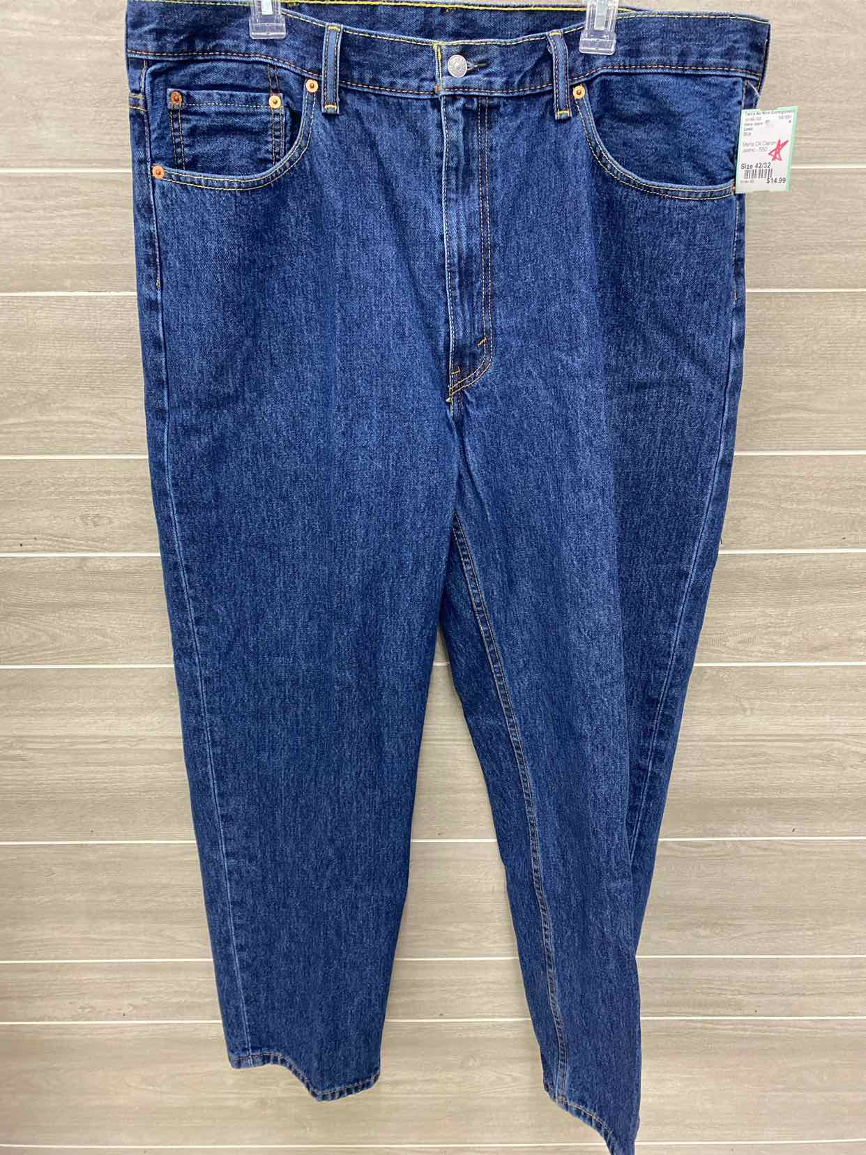 Levis Size 42/32 Mens Jeans