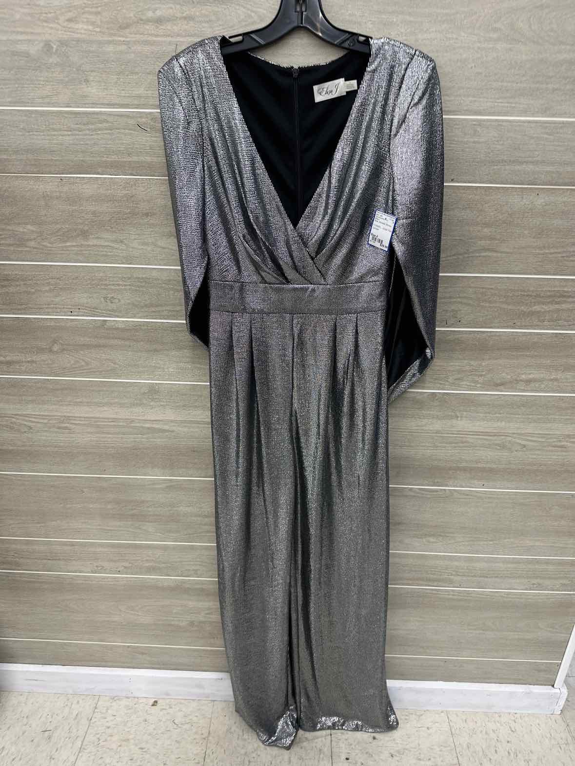 Eliza J Size 4 Silver Womens Gown/Evening Wear