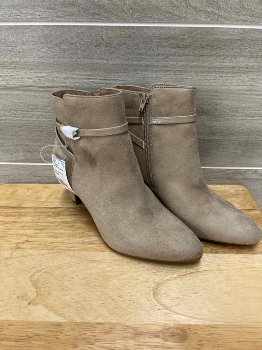 Life Stride US Shoe Size 9W Tan Womens Boots