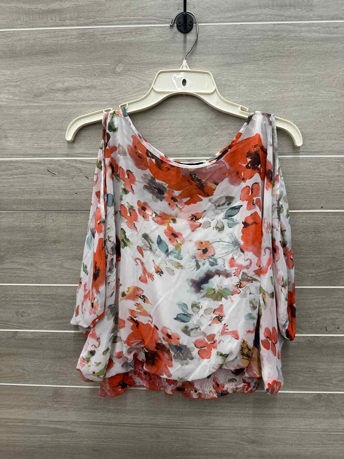 By & By Size M Coral Junior Shirt