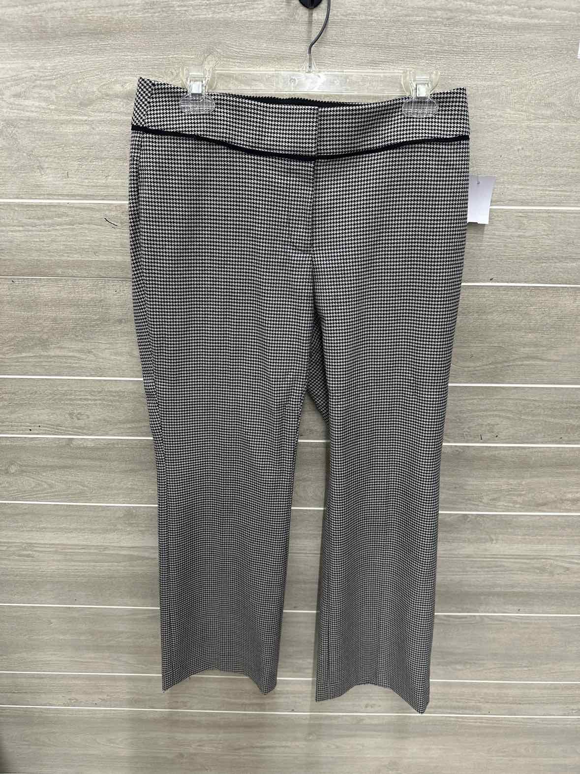 LOFT Size 6P Black Petite Pants
