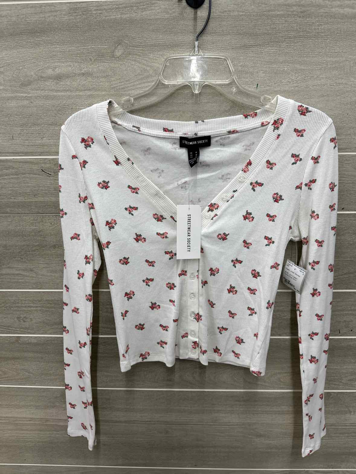 Size M Cream Junior Shirt