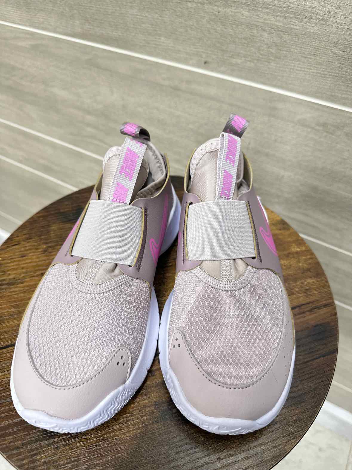 Nike Girls Size 1.5 Shoes/Boots