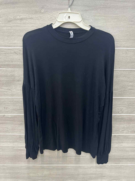 2 Hearts Size S/M Black Womens Shirt