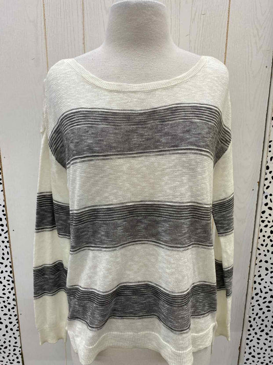 Maurices Cream Womens Size Small Sweater