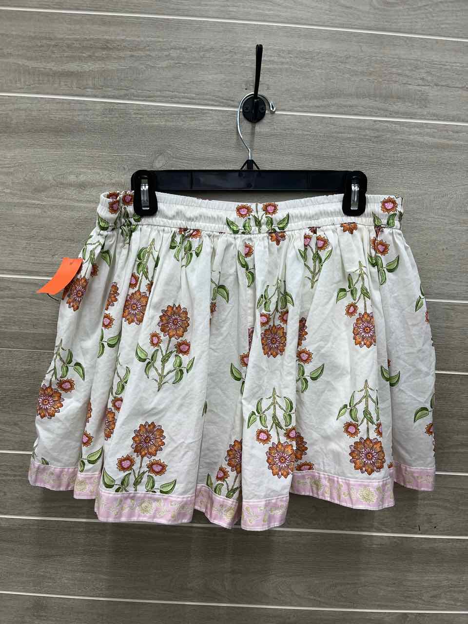 Old Navy Size 10/12 Cream Womens Shorts