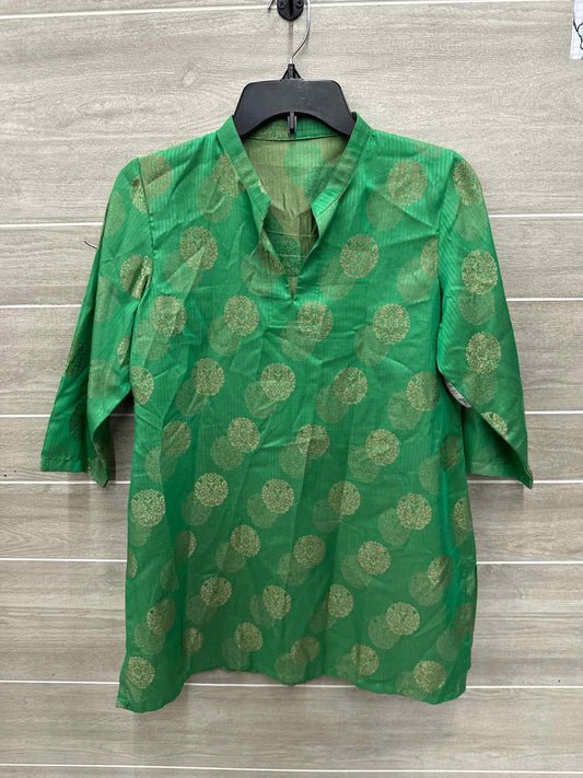 Size S/M Green Womens Shirt