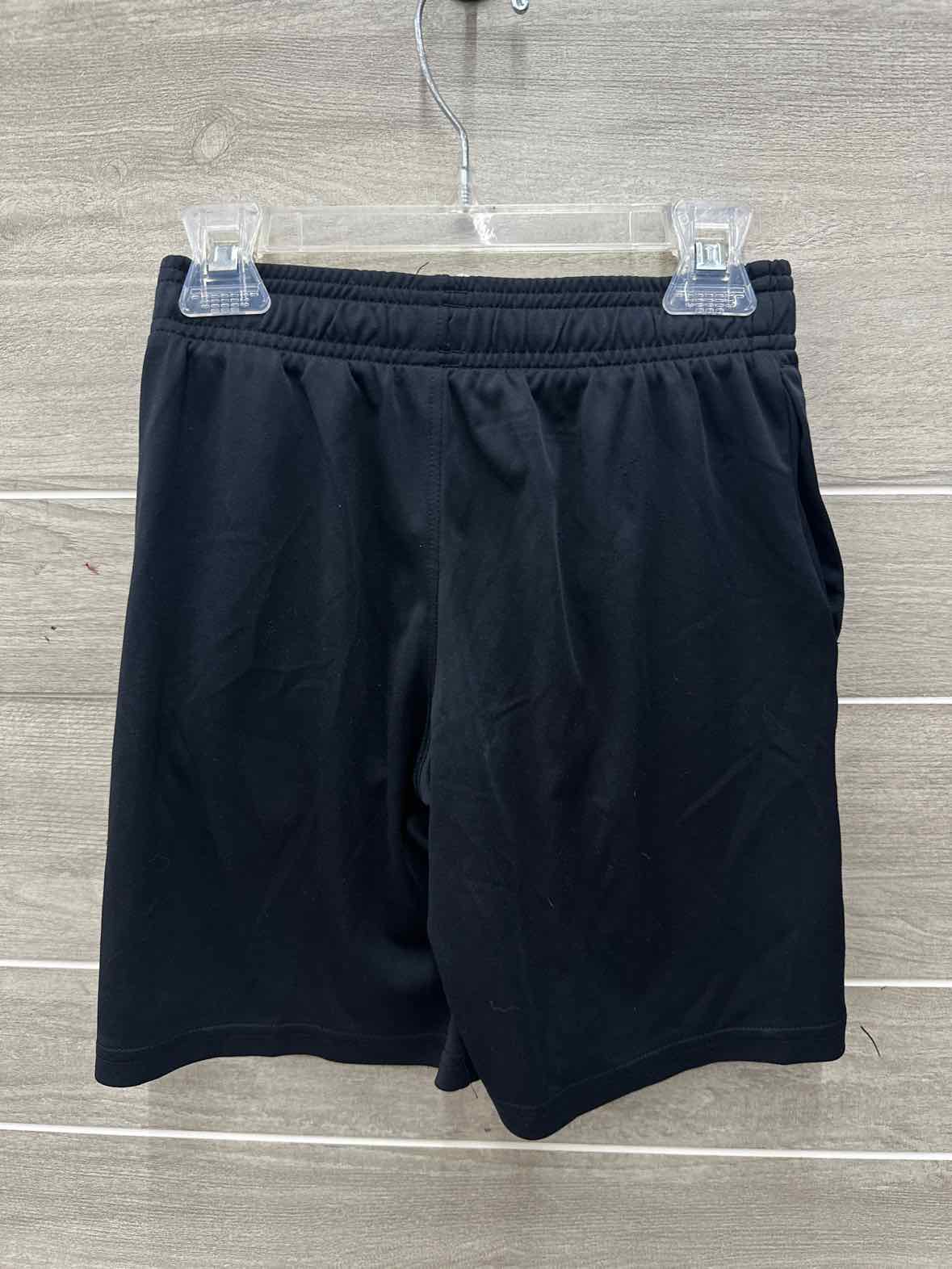 Under Armour Boys Size 6/7 Shorts