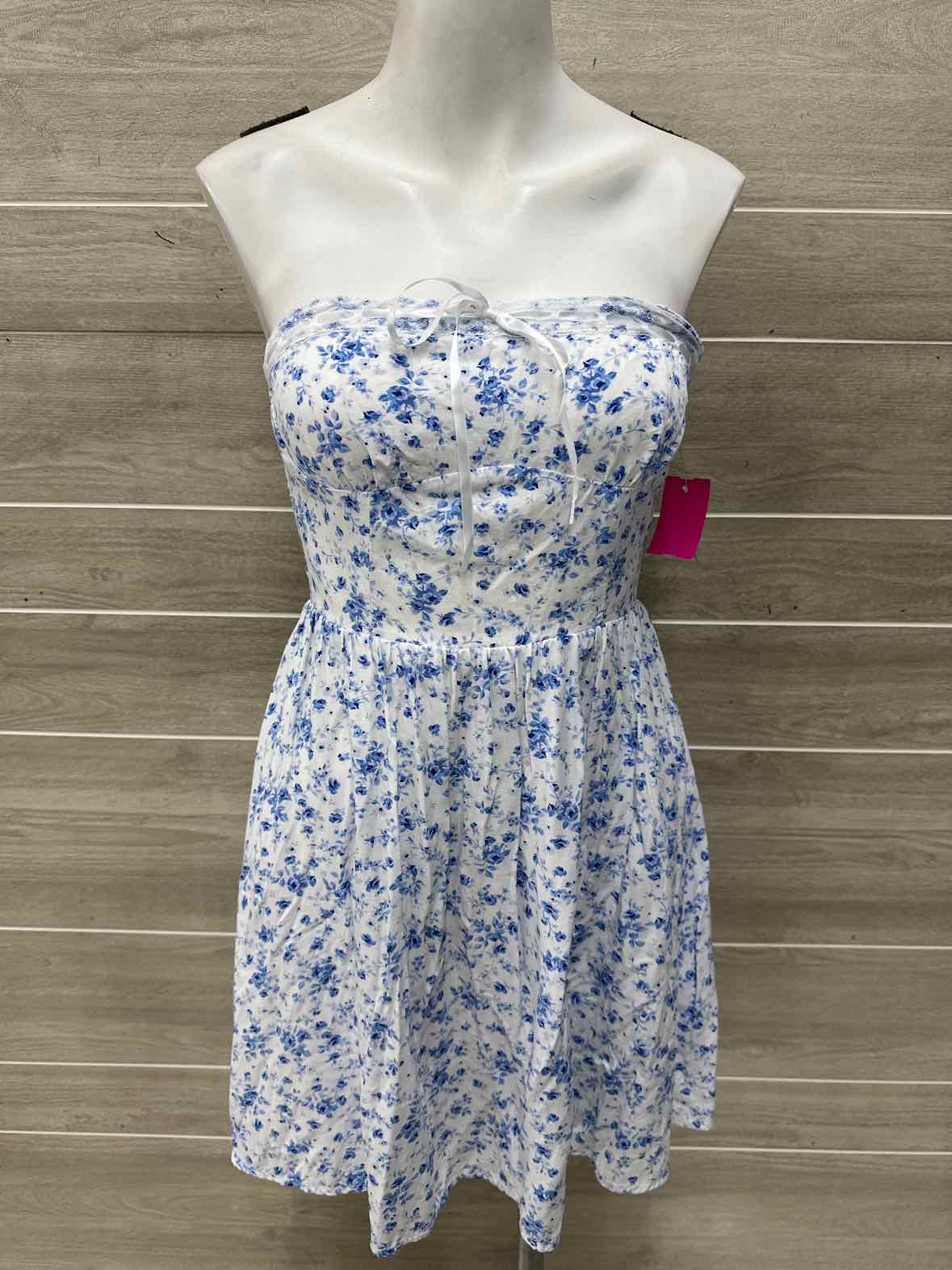 Aeropostale Size 2 White Womens Dress