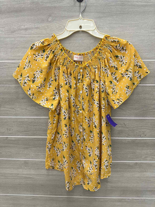 Hailey & Co Size S Yellow Womens Shirt