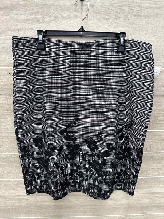 Roz & Ali Black Womens Size 1X Skirt