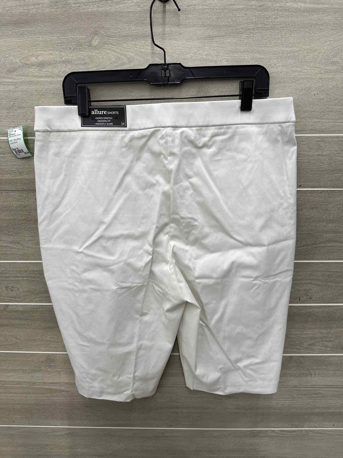 Alfred Dunner Size 14 White Womens Shorts