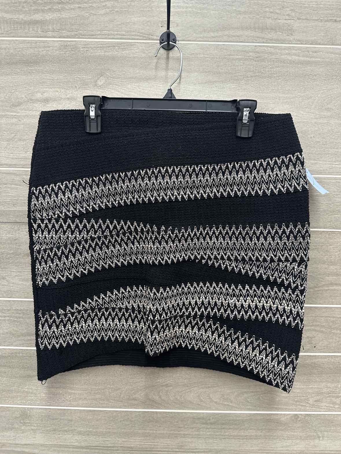 H&M Size 10/12 Black Womens Skirt