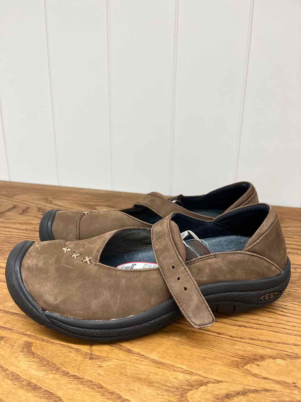 6.5 KEEN Brown Womens Women Size 6.5 Shoes/Footwear