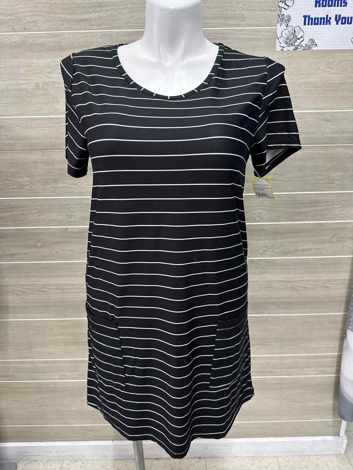 Size 10/12 Black Womens Dress