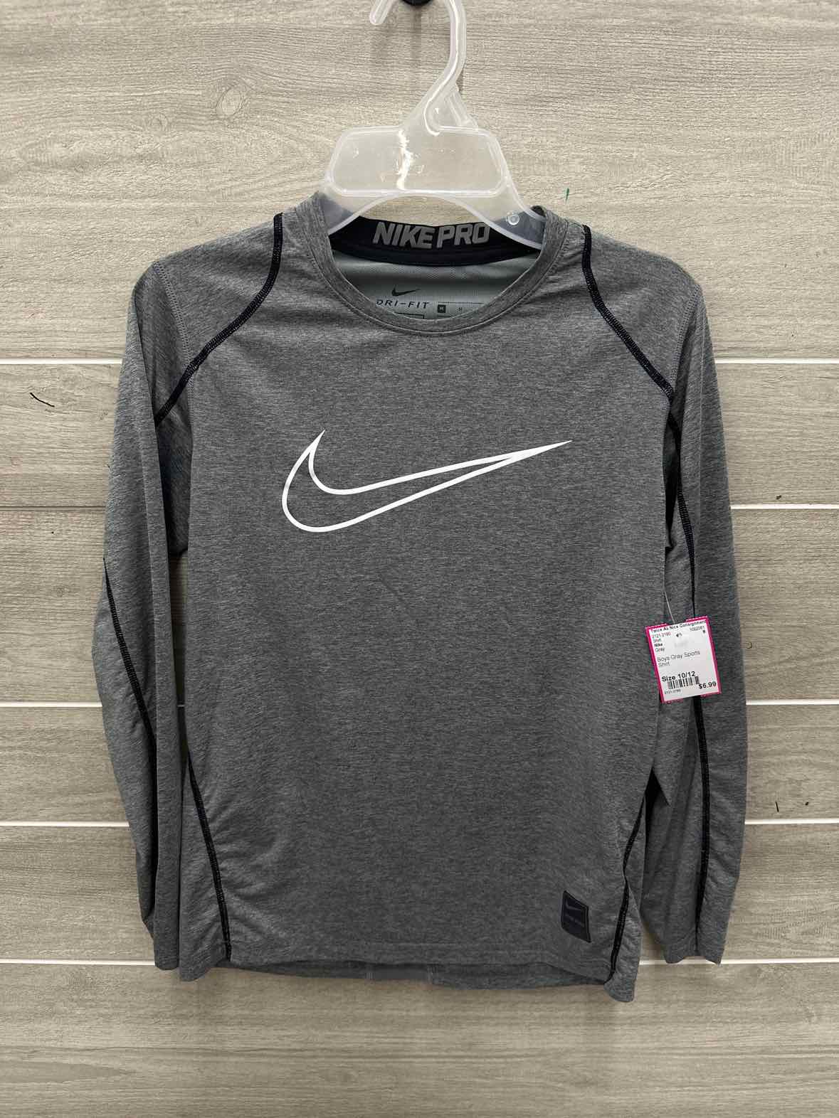 Nike Boys Size 10/12 Shirt