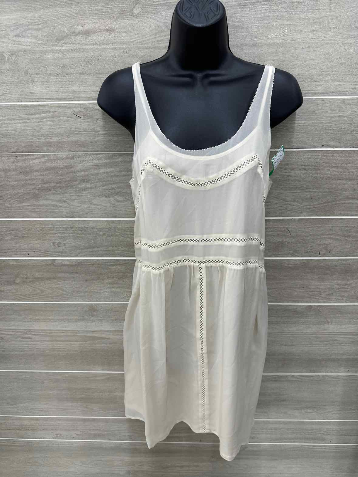 Broadway & Broome Size 2 Cream Womens Dress