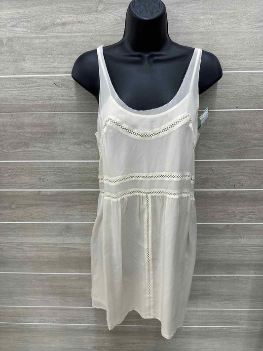 Broadway & Broome Size 2 Cream Womens Dress