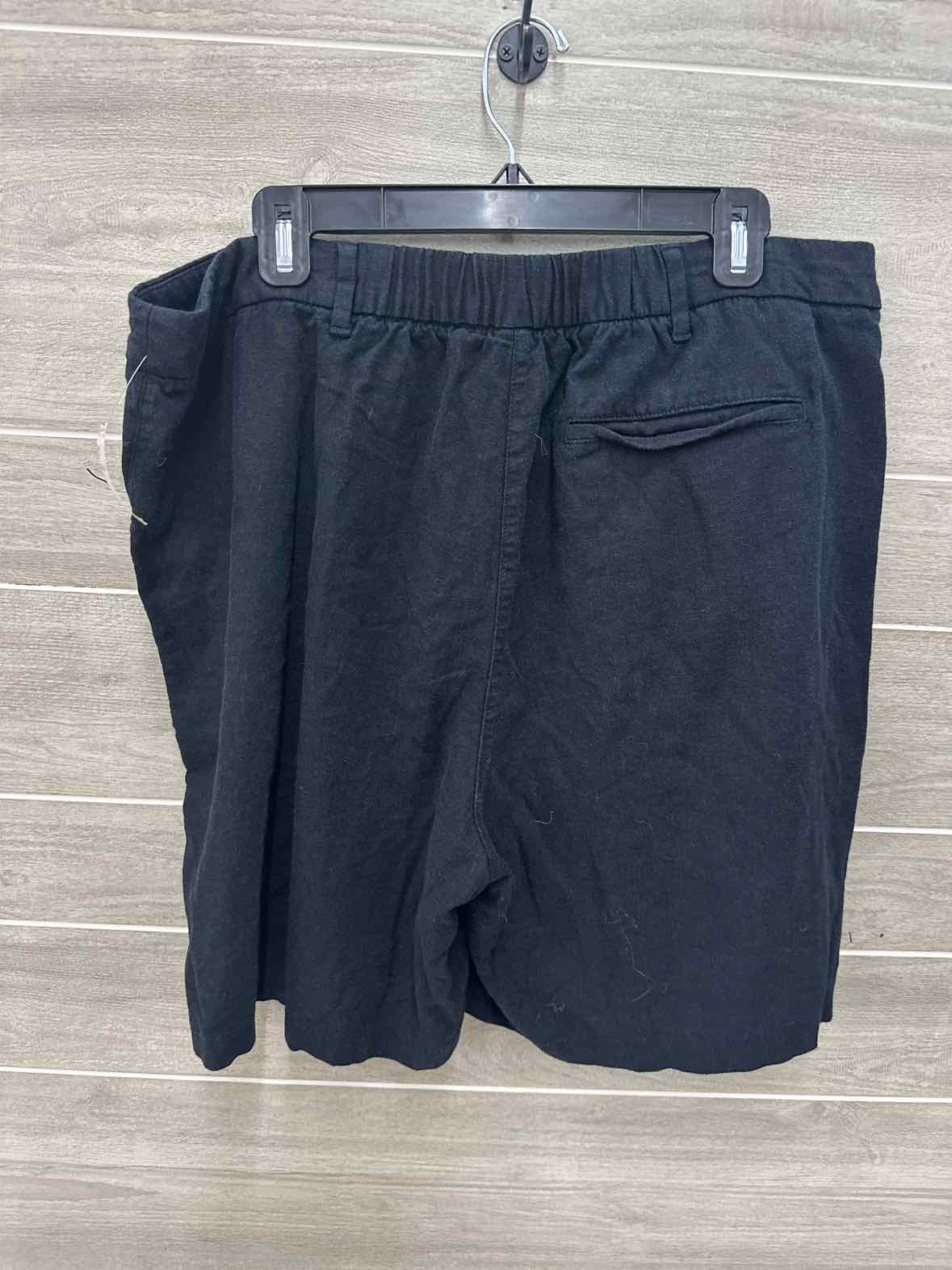 Old Navy Size 38 Mens Shorts