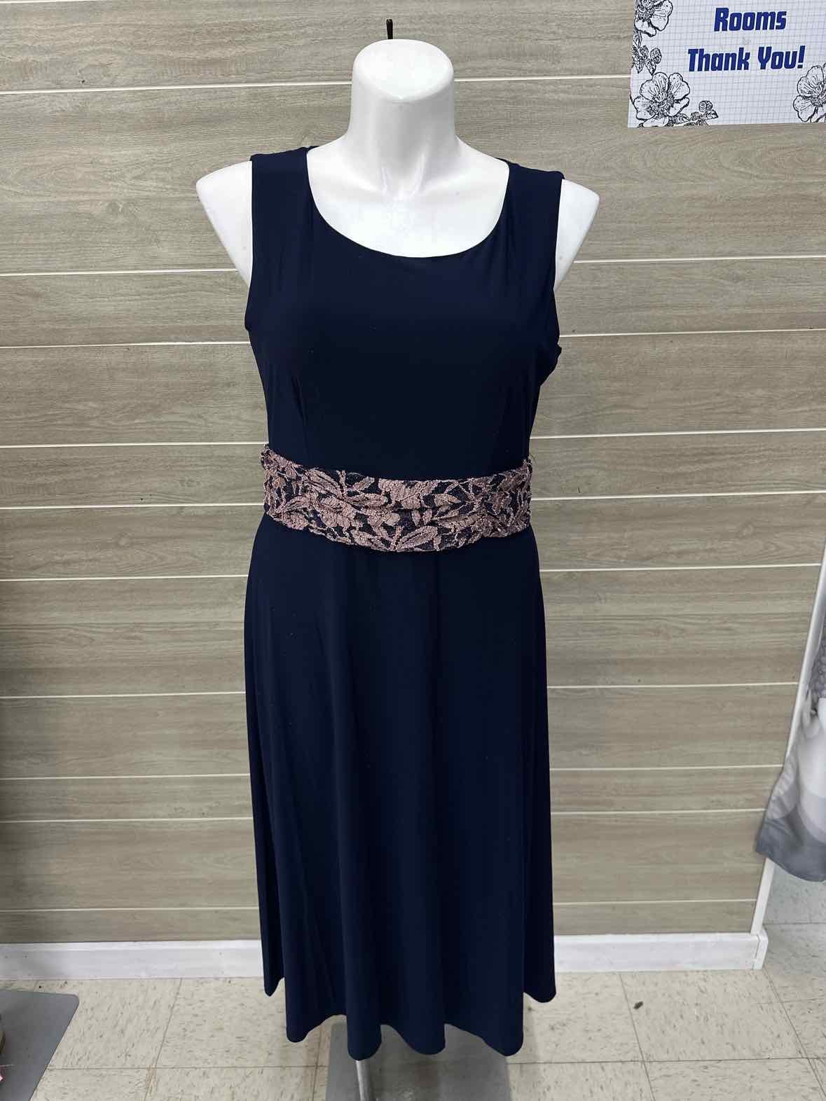 JH Evenings Navy Womens Size 16 Gown/Evening Wear