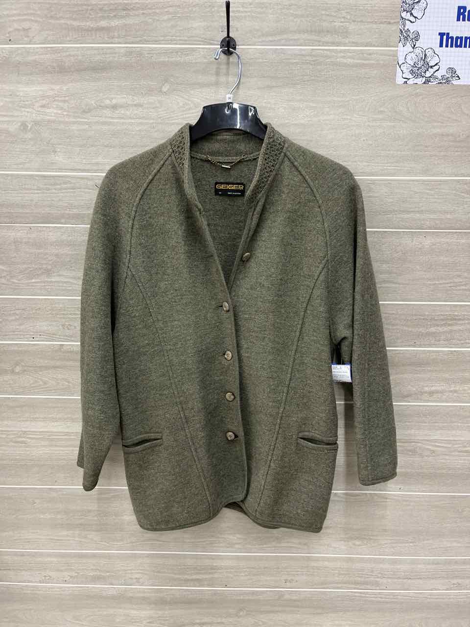 Size M/L Olive Womens Jacket (Outdoor)