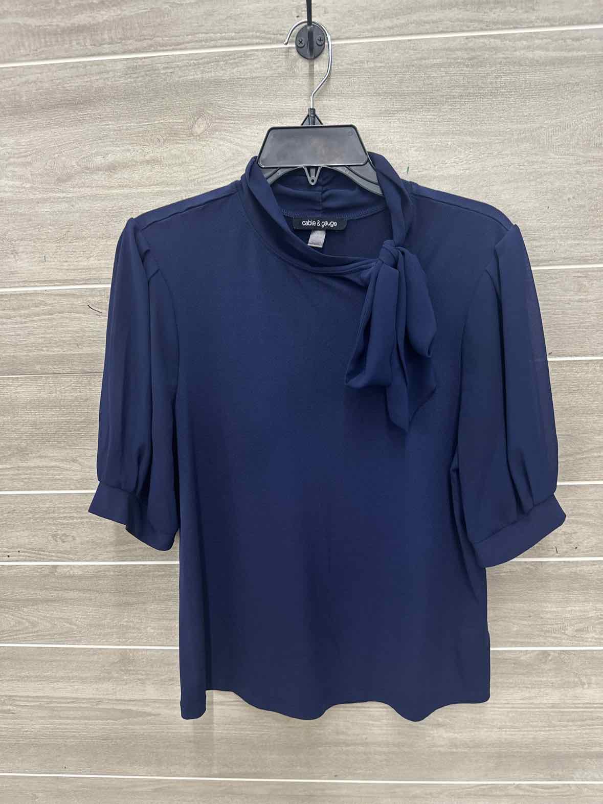Cable & Gauge Size L Navy Womens Shirt