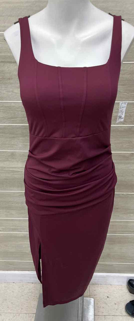 Halara Size S Burgundy Womens Dress