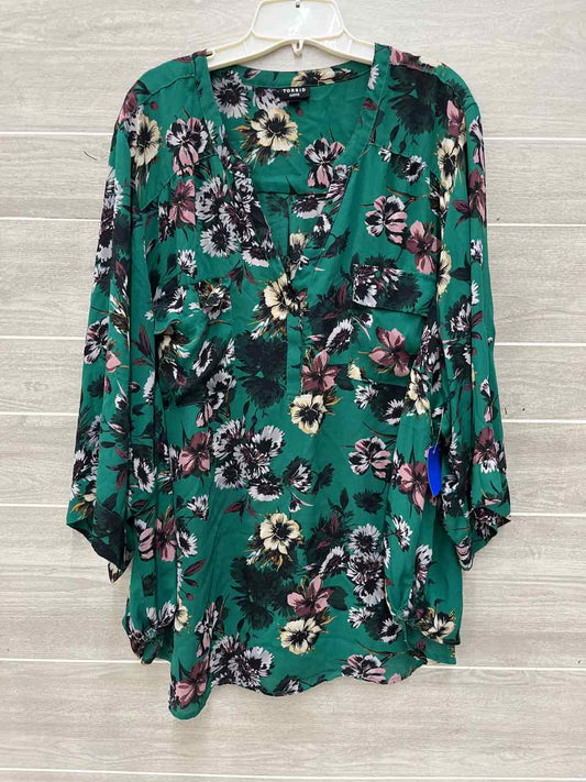 Torrid Size 5X Green Plus Shirt
