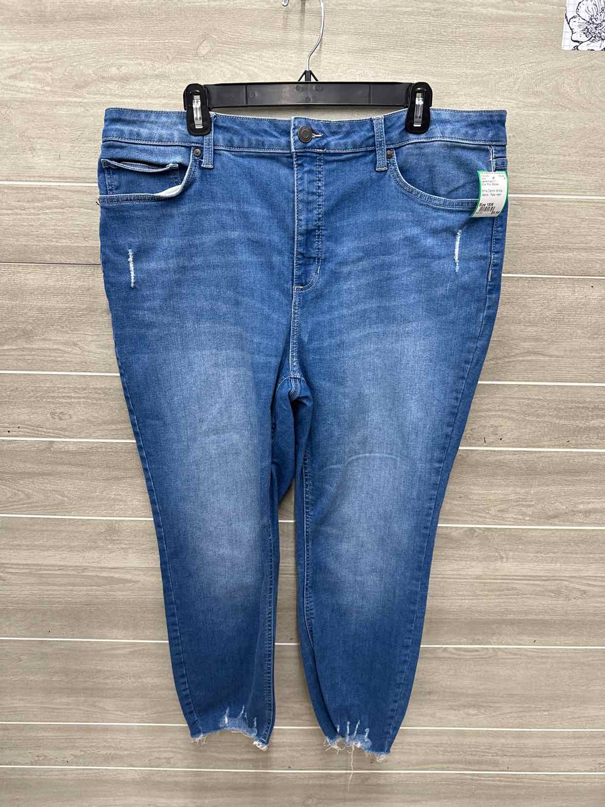 Lauren Conrad Size 18W Blue Plus Jeans