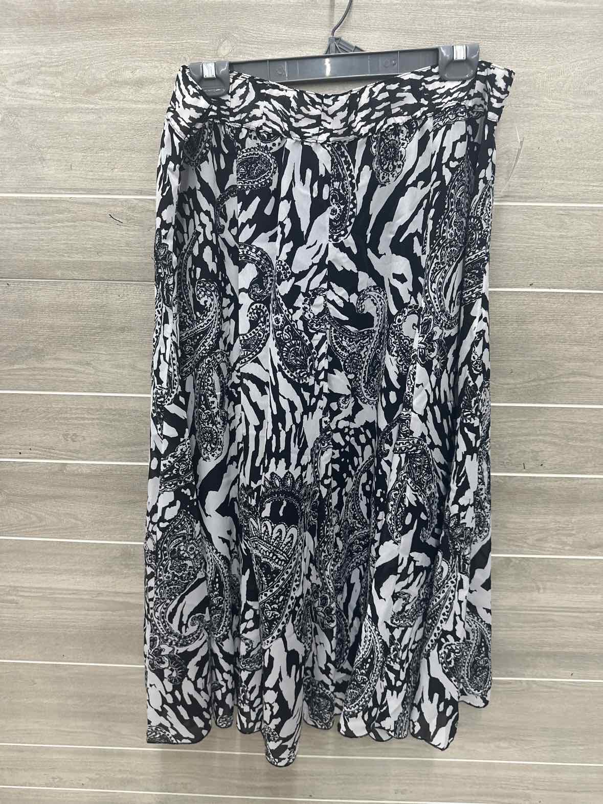 Chico's Size 12/14 Black Womens Skirt