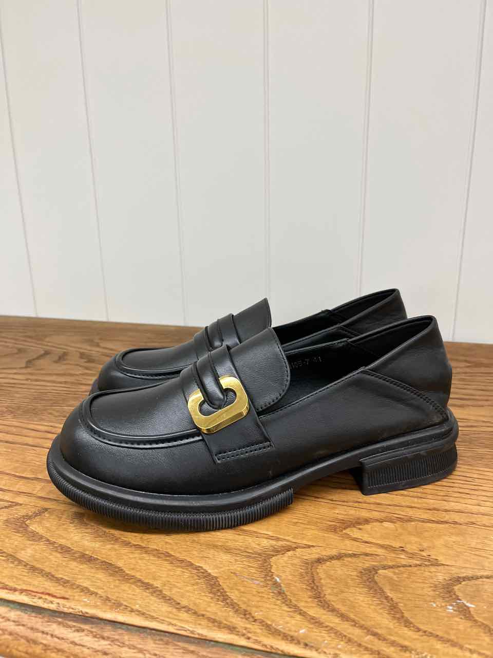 8.5 Black Womens Women Size 8.5 Shoes/Footwear