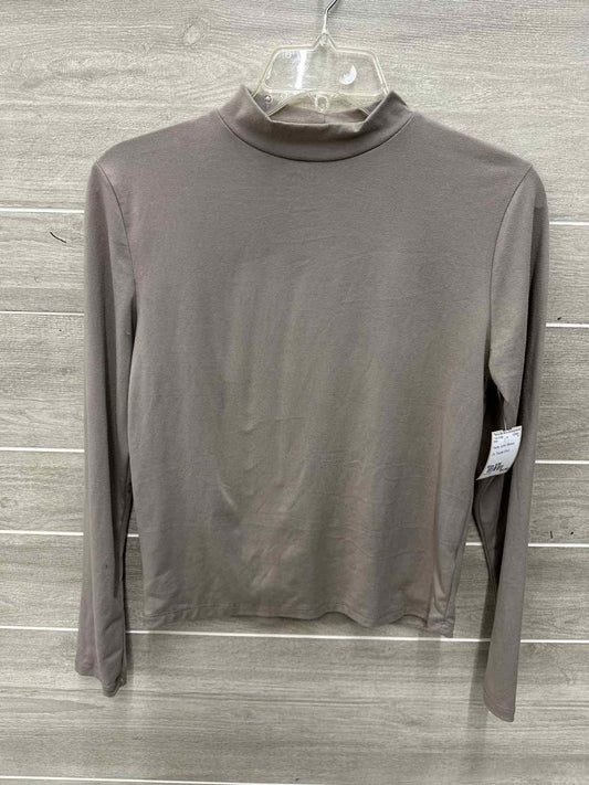 Size S/M Taupe Junior Shirt
