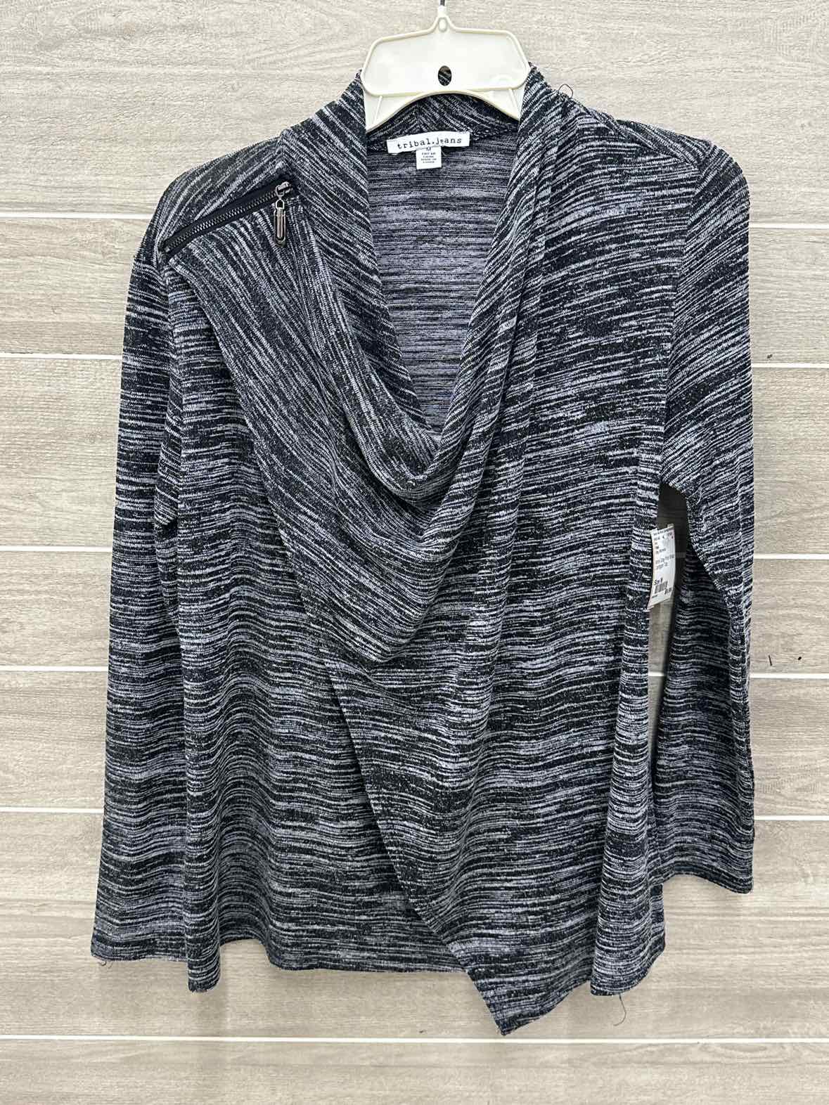 Tribal Gray Womens Size M Shirt