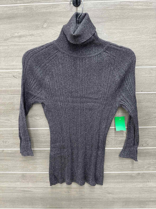Studio Y Size M Silver Womens Sweater