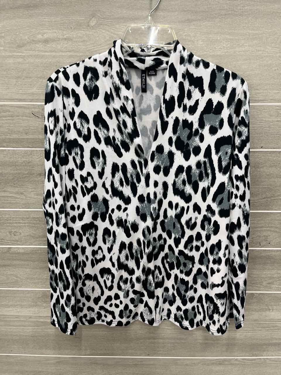 Ethyl Size XS Gray Womens Shirt